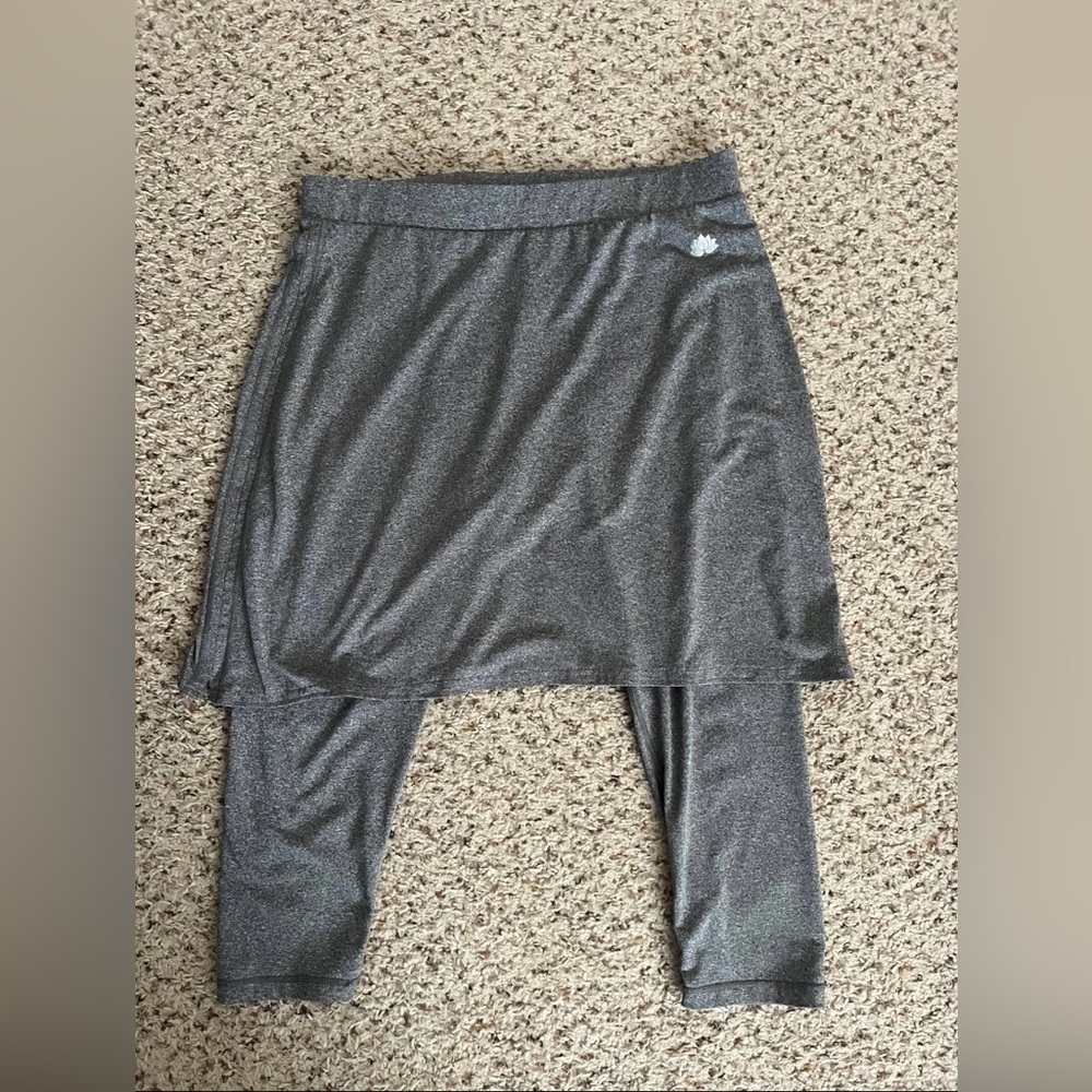 18” Songa athletic skirt